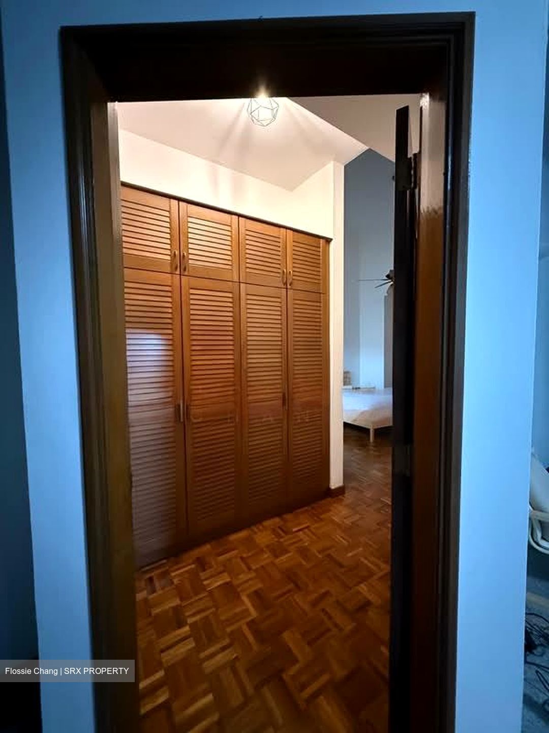 Gold Coast Condo (D5), Condominium #560682341